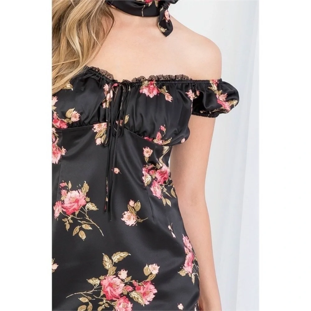 BLACK FLORAL LACE DETAIL MINI BABYDOLL 90s STYLE DRESS - Picture 8 of 8